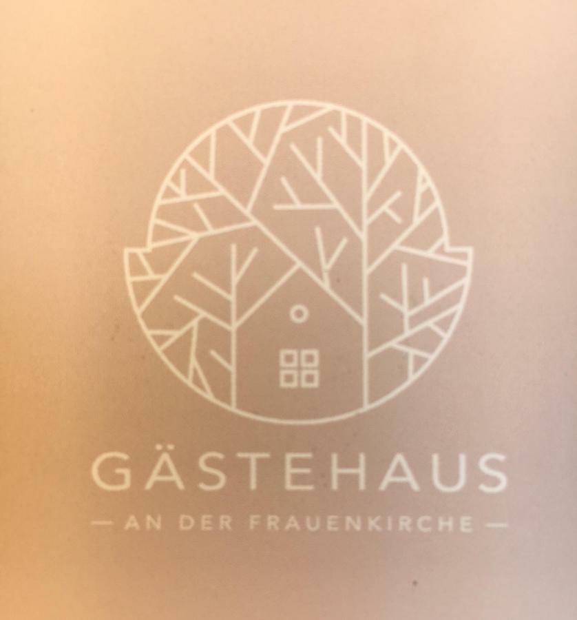 Gaestehaus An Der Frauenkirche 金茨堡 外观 照片